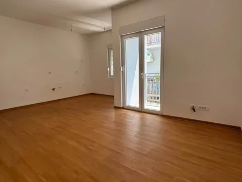Prodaja, dvosoban stan, 60m², Zabjelo, Podgorica - image 4