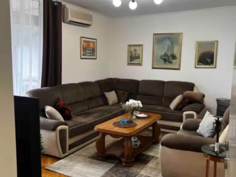 Prodaja, dvosoban stan, 75m², Pobrežje, Podgorica