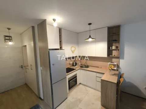 Izdavanje, jednosoban stan, 37m², City Kvart, Podgorica - image 4