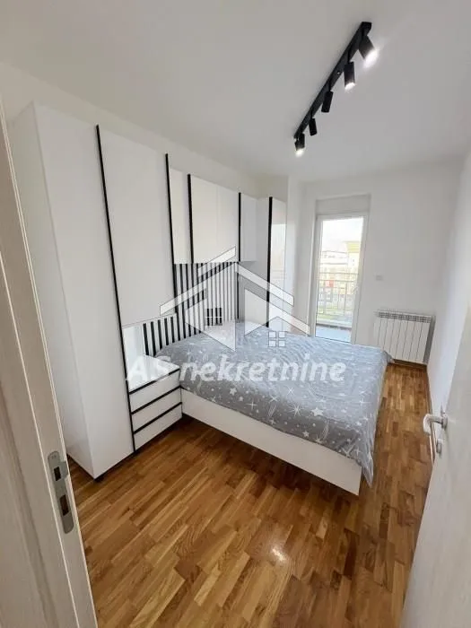 Rent, two bedroom apartment, 52m², Hala Pionir, Palilula Sve Podlokacije