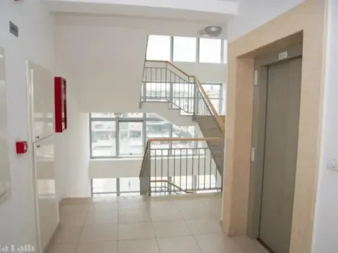 Prodaja, garsonjera, 33m², City Kvart, Podgorica - image 3