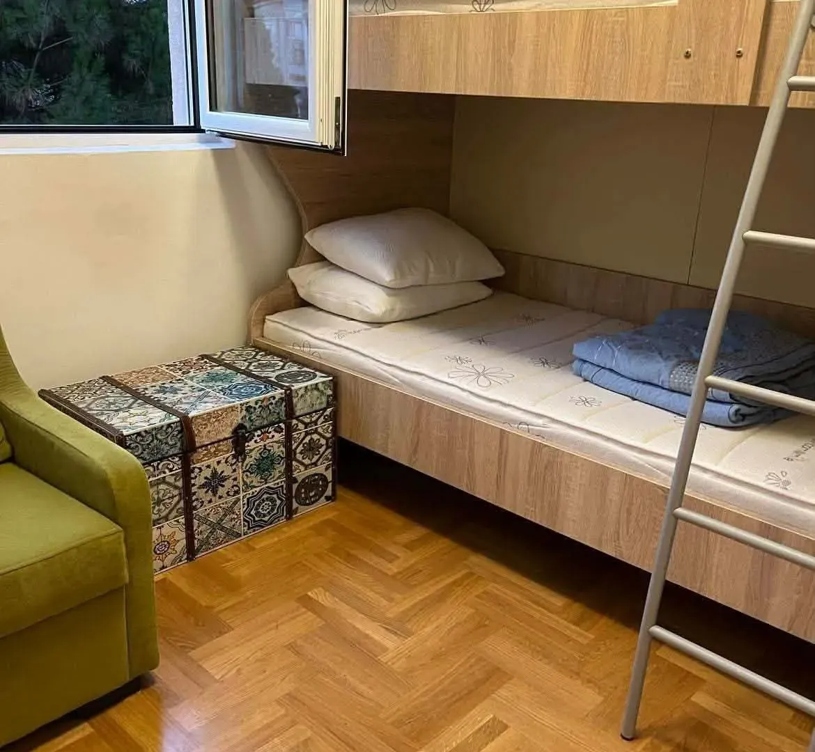 Rent, two bedroom apartment, 53m², Maslinjak, Budva