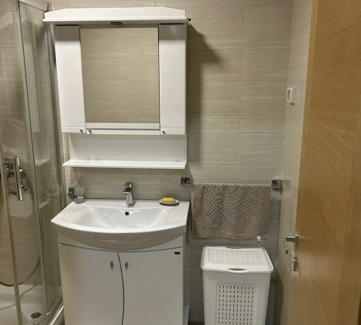 Izdavanje, dvosoban stan, 64m², City Kvart, Podgorica