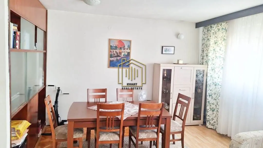 Izdavanje, trosoban stan, 85m², Podgorica, Crna Gora