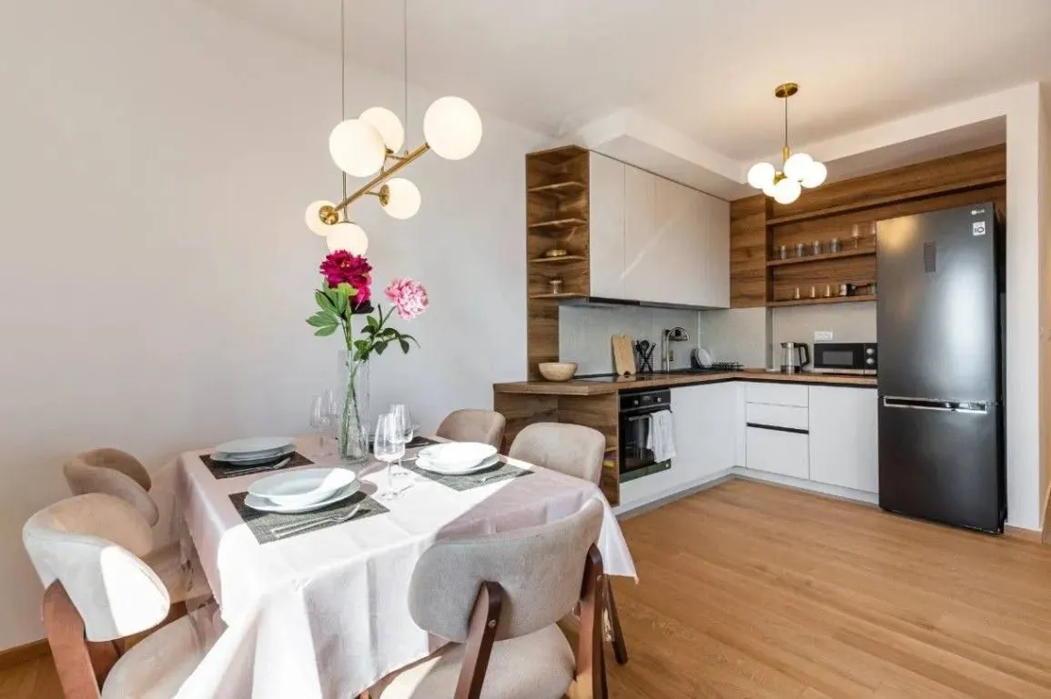 Rent, two bedroom apartment, 65m², Bečići, Budva