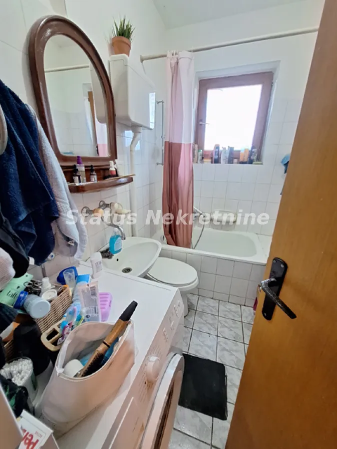 Izdavanje, jednosoban stan, 36m², Grbavica, Novi Sad Sve Podlokacije