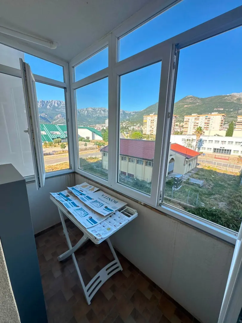 Sale, one bedroom apartment, 49m², Centar, Bar