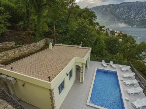 Sale, house, 358m², Kostanjica, Kotor - image 23