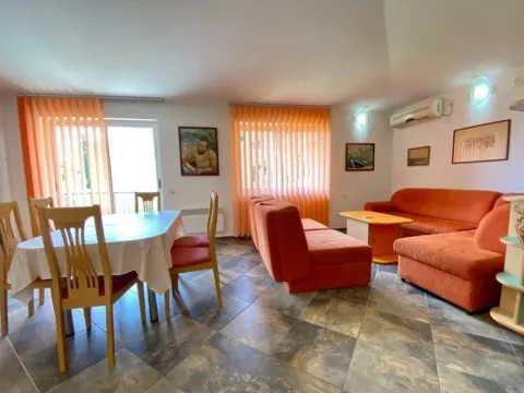 Rent, two bedroom apartment, 80m², Centar, Budva - image 13