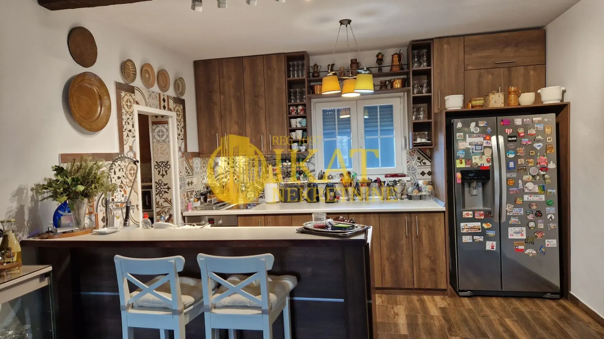Prodaja, kuća, 356m², Lisović, Barajevo