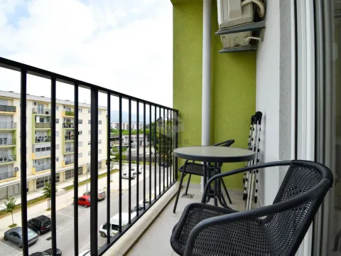 Rent, one bedroom apartment, 45m², Pobrežje, Podgorica - image 9