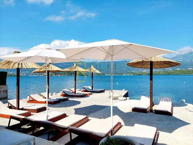 Prodaja, ugostiteljski objekat, 511m², Đuraševići, Tivat