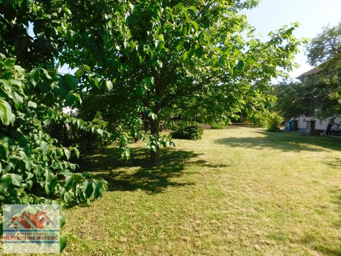 Prodaja, kuća, 220m², Kragujevac, Srbija