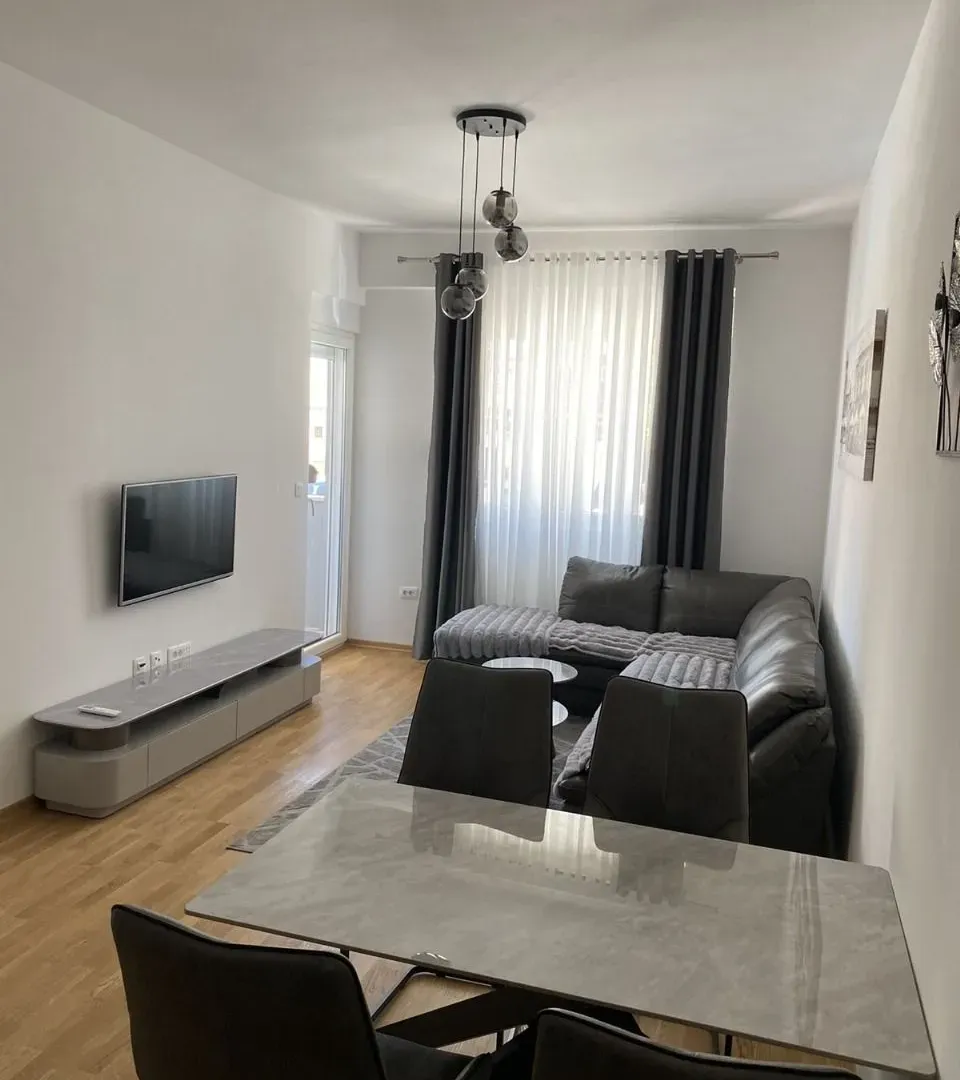 Izdavanje, jednosoban stan, 45m², Zabjelo, Podgorica