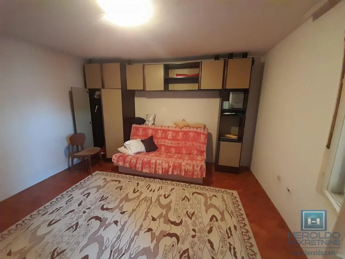 Sale, house, 265m², Ćuprija, Srbija