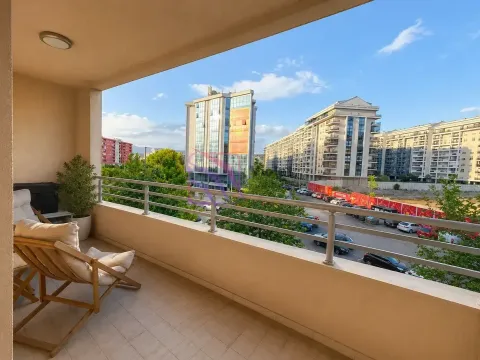 Izdavanje, jednosoban stan, 50m², City Kvart, Podgorica - image 2