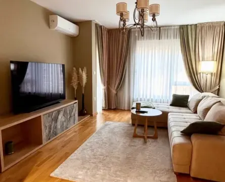 Sale, two bedroom apartment, 73m², Bečići, Budva - image 1