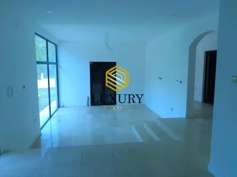 Izdavanje, kuća, 140m², Velje Brdo, Podgorica - image 13