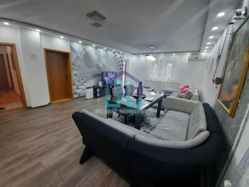 Prodaja, kuća, 154m², Sajlovo, Novi Sad Sve Podlokacije