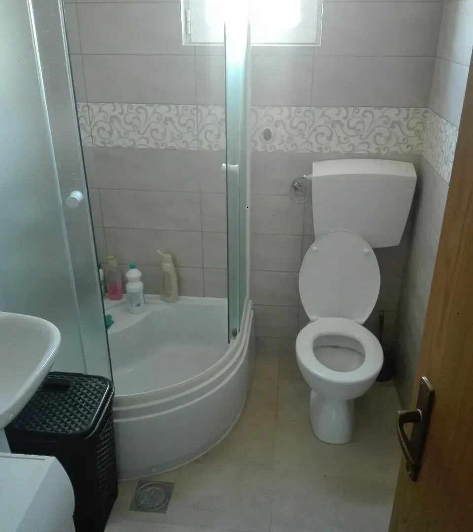 Izdavanje, jednosoban stan, 45m², Murtovina, Podgorica