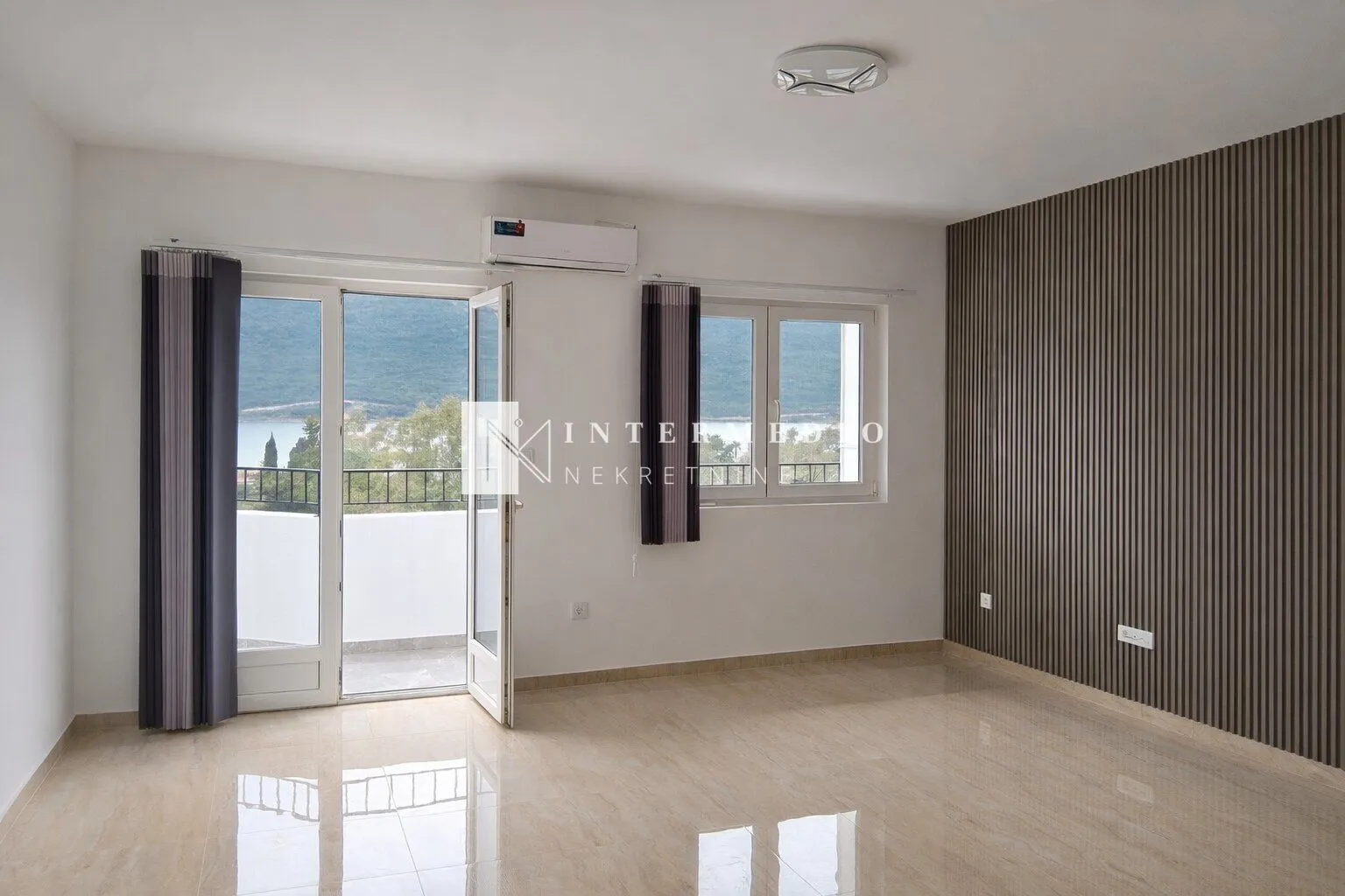 Prodaja, jednosoban stan, 44m², Kumbor, Herceg Novi