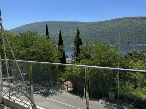 Izdavanje, trosoban stan, 120m², Kumbor, Herceg Novi - image 2