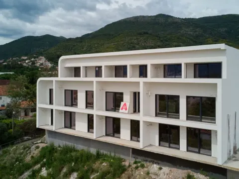 Prodaja, jednosoban stan, 58m², Mrčevac, Tivat - image 8