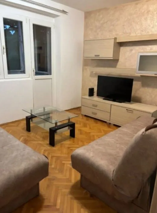 Izdavanje, jednosoban stan, 44m², Preko Morače, Podgorica