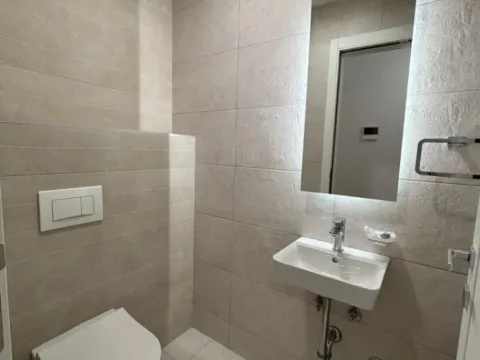 Prodaja, dvosoban stan, 66m², Stari Aerodrom, Podgorica - image 9