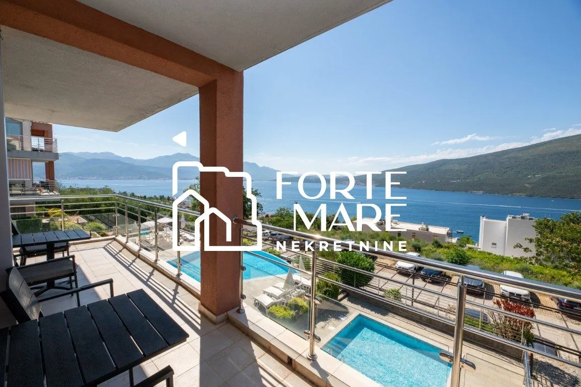 Prodaja, dvosoban stan, 85m², Đenovići, Herceg Novi