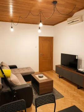 Rent, one bedroom apartment, 40m², Momišići, Podgorica - image 1