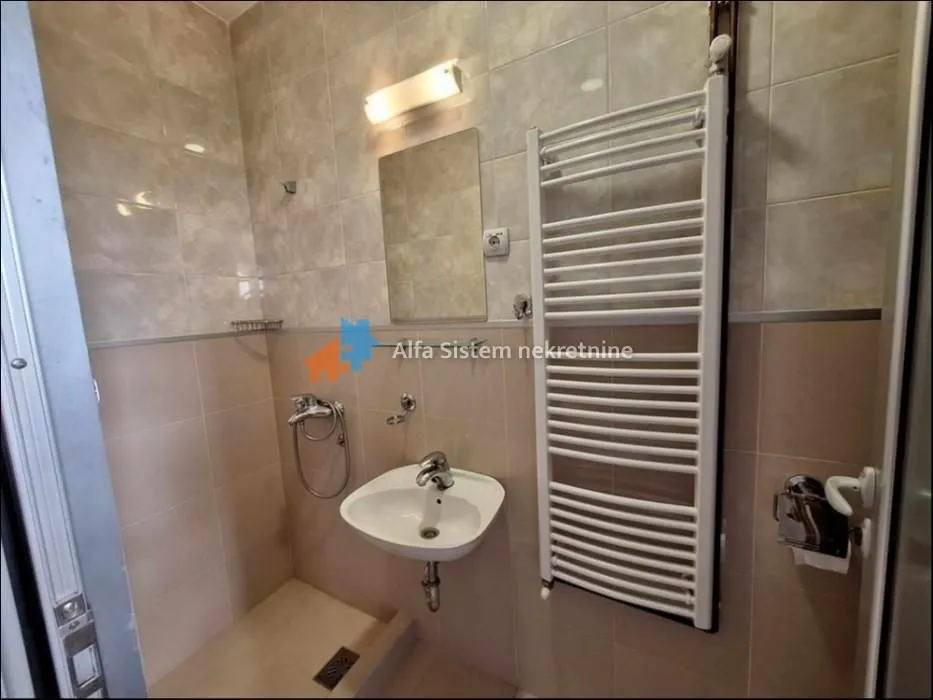 Rent, house, 220m², Senjak, Beograd