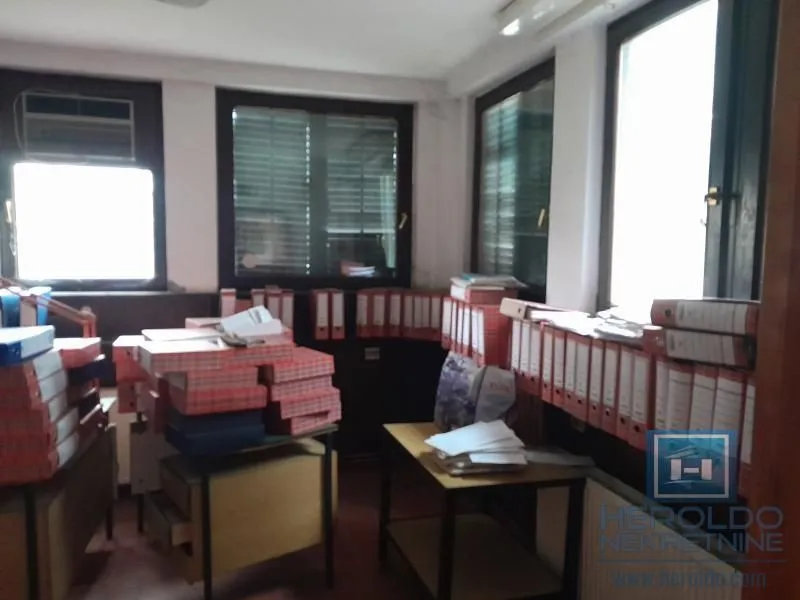 Sale, office space, 731m², Aqua park, Jagodina