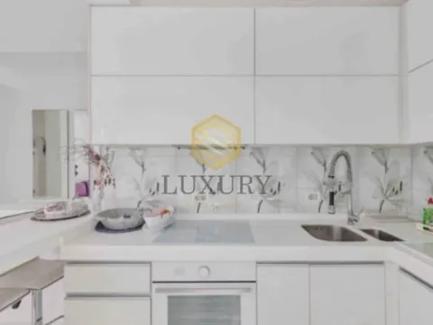 Rent, one bedroom apartment, 55m², Pod Kuk, Tivat - image 9