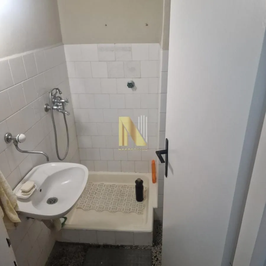Izdavanje, jednosoban stan, 31m², Bulevar Oslobodjenja, Novi Sad Sve Podlokacije