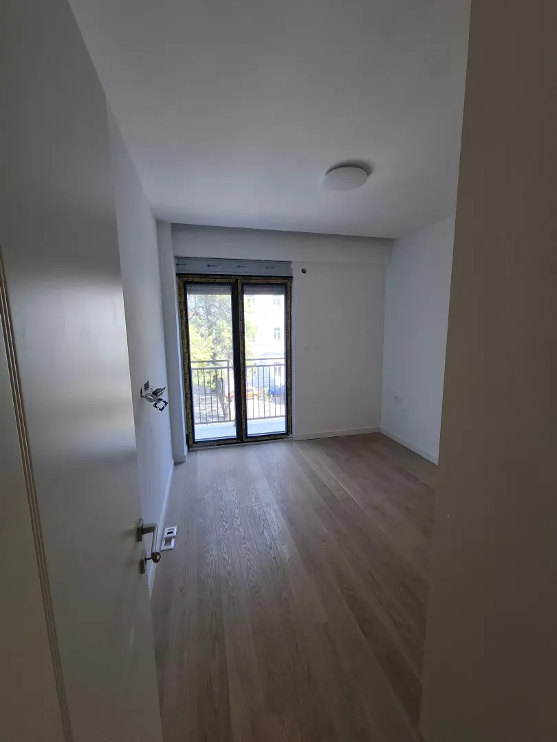 Izdavanje, jednosoban stan, 48m², Centar, Podgorica