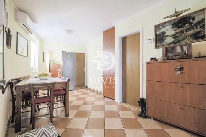 Rent, four bedroom apartment, 81m², Topličin venac, Beograd