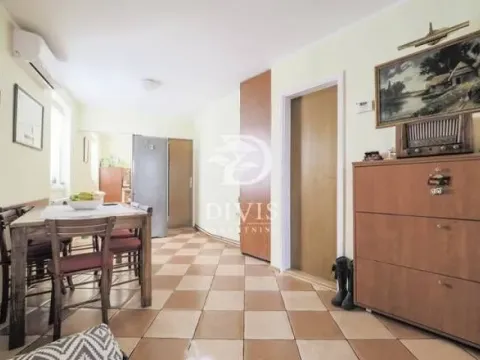 Izdavanje, četvorosoban stan, 81m², Topličin venac, Beograd - image 6