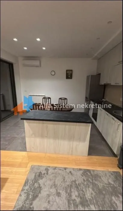 Izdavanje, dvosoban stan, 65m², Stari Grad, Beograd