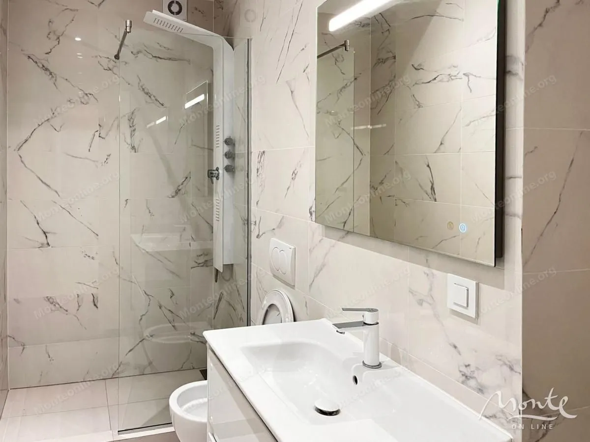 Prodaja, trosoban stan, 158m², Đenovići, Herceg Novi