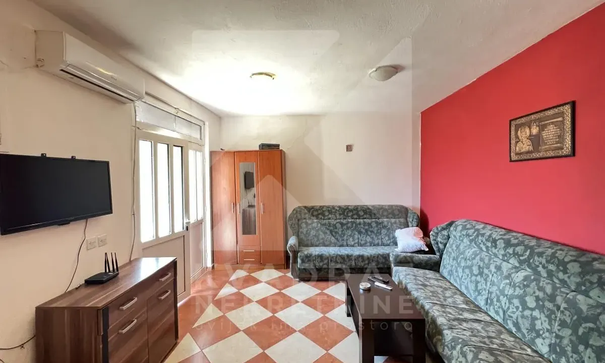 Izdavanje, garsonjera, 30m², Preko Morače, Podgorica