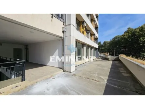 Izdavanje, poslovni prostor, 183m², Savski Venac, Beograd - image 13