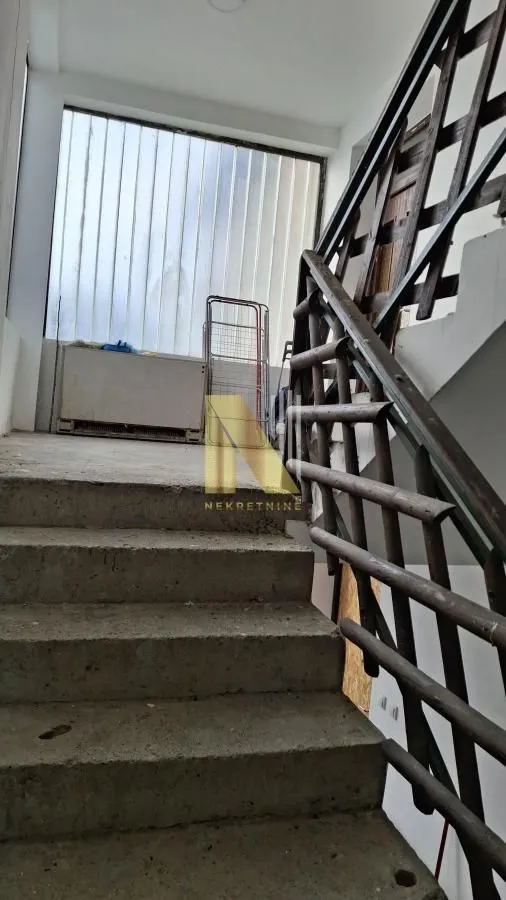 Sale, house, 450m², Veternik, Novi Sad Sve Podlokacije