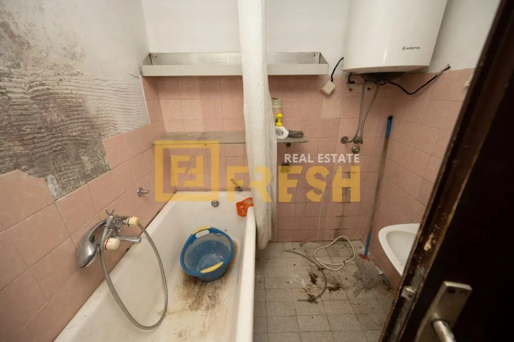 Prodaja, trosoban stan, 95m², Tuški Put, Podgorica