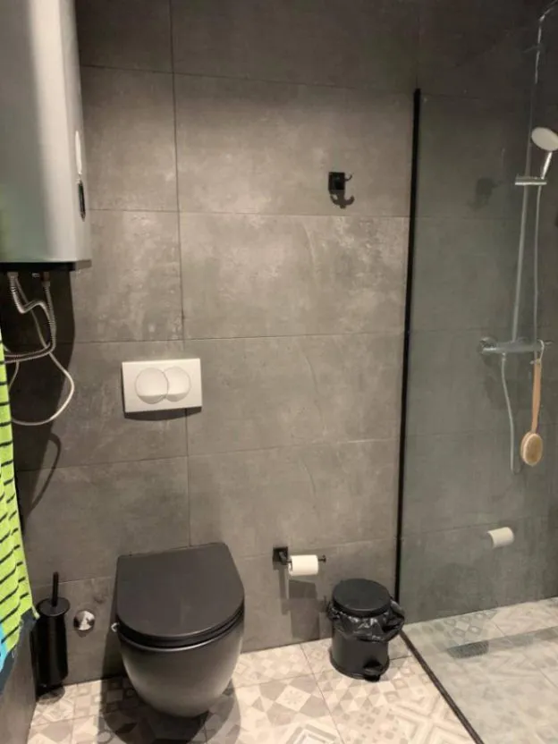 Izdavanje, kuća, 175m², Risan, Kotor
