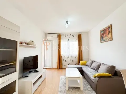 Izdavanje, stan, 46m², City Kvart, Podgorica - image 1