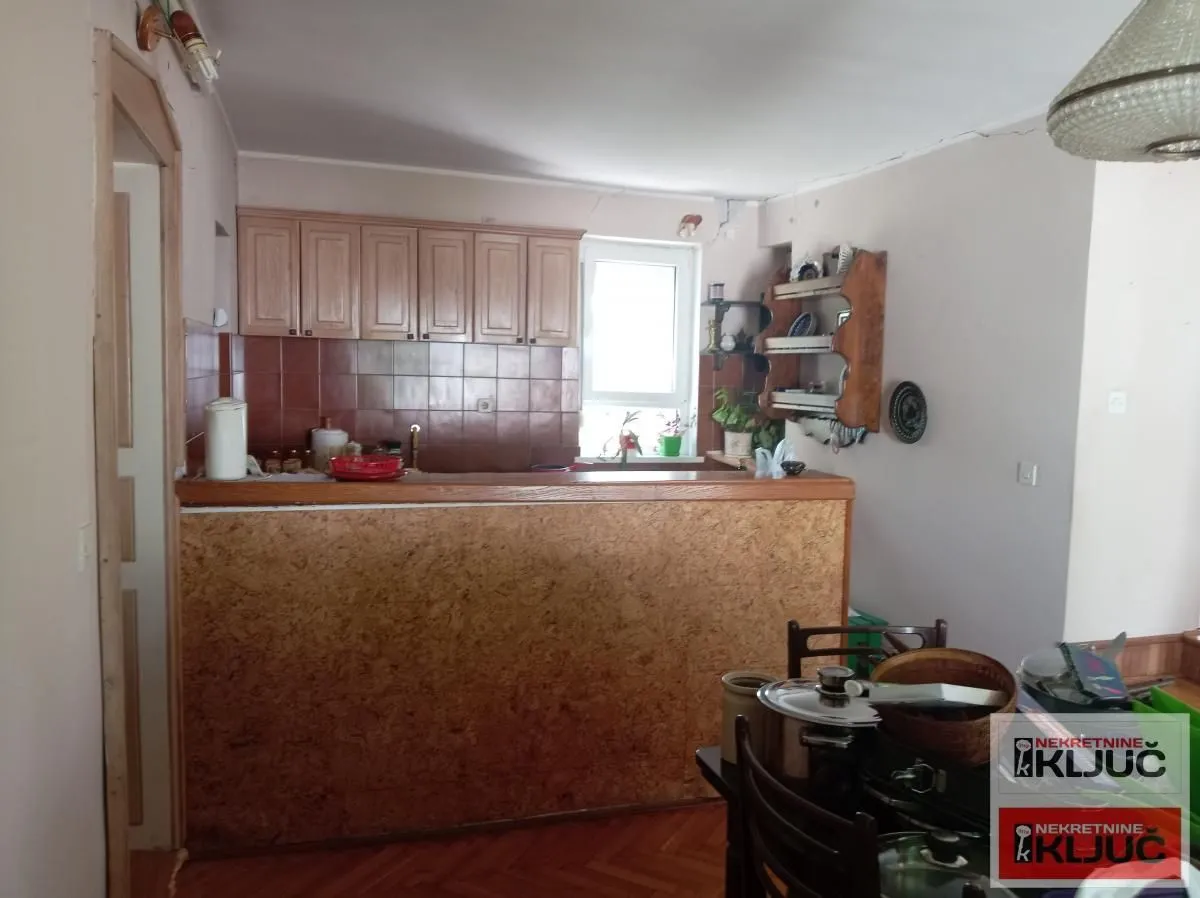 Prodaja, kuća, 101m², Sremska Kamenica, Petrovaradin