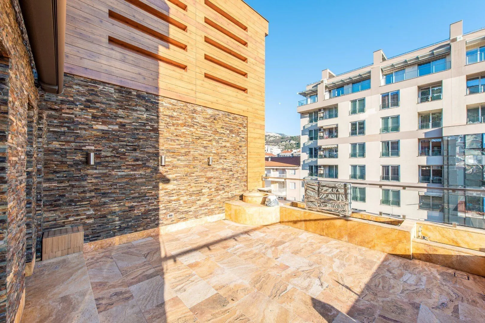 Sale, three bedroom apartment, 308m², Centar, Budva