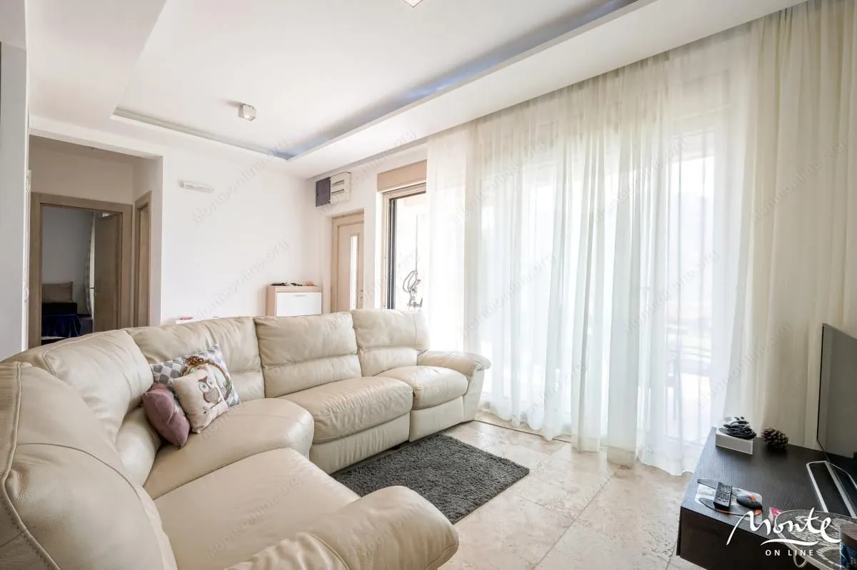 Prodaja, dvosoban stan, 68m², Kostanjica, Kotor