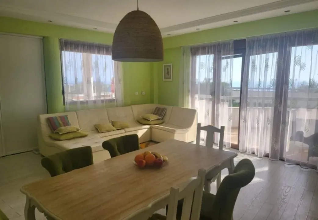 Izdavanje, stan, 119m², Dobre Vode, Bar